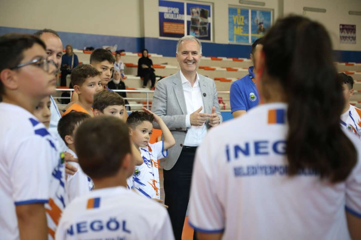 İnegöl Belediyesi Yaz Spor Okulları’nda 1.792 çocuk sporla buluştu