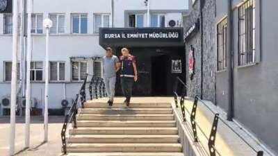 Bursa'da kendisini önce müftü, sonra