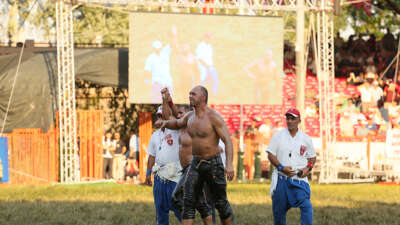 Kırkpınar’da çeyrek finalistler belli oldu