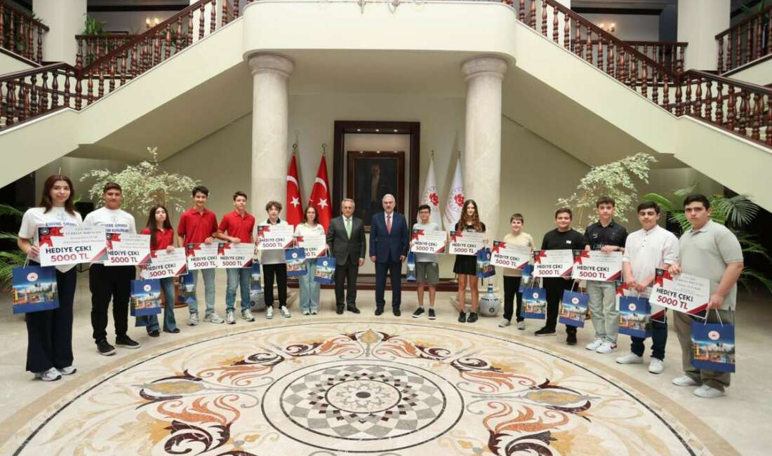  Bursa Valisi Erol Ayyıldız, LGS'de