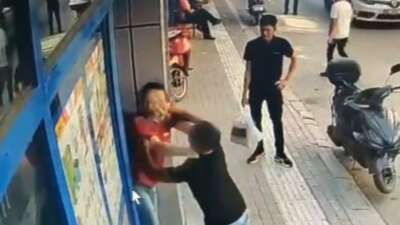  Bursa'nın Mustafakemalpaşa ilçesinde bir BİM