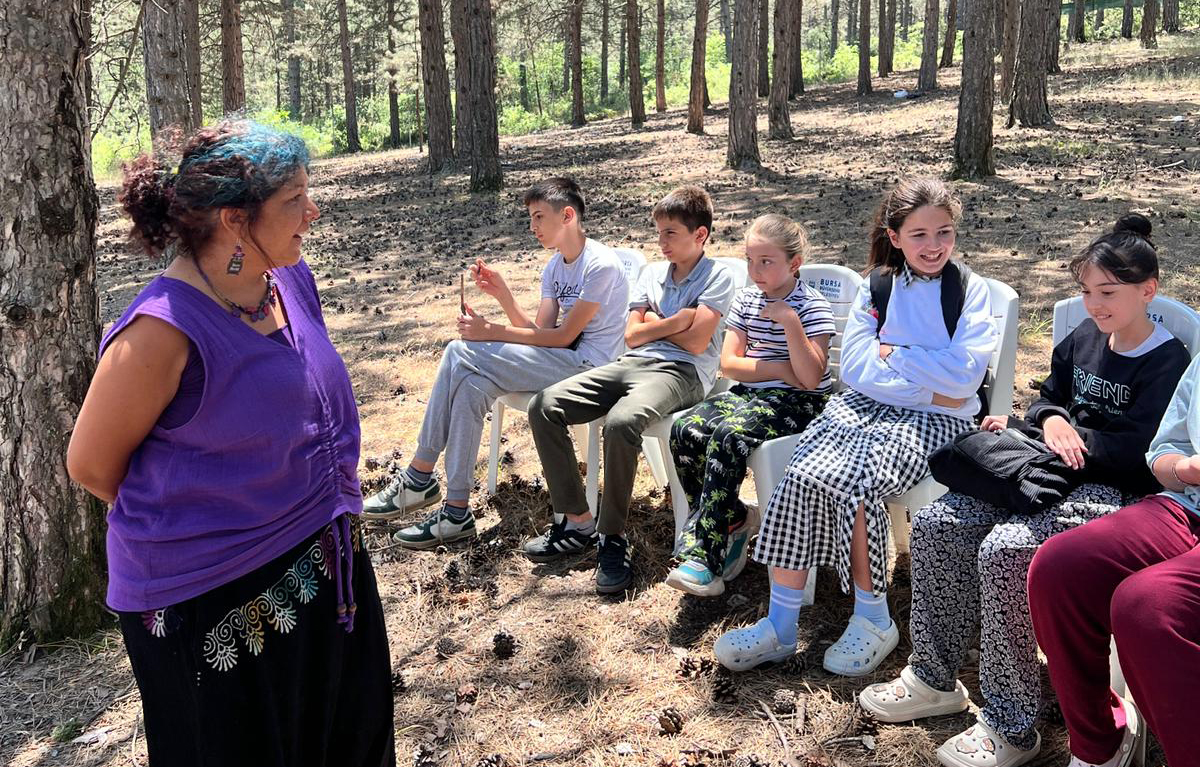 Gezici Kütüphane çocukları masallar ile buluşturdu