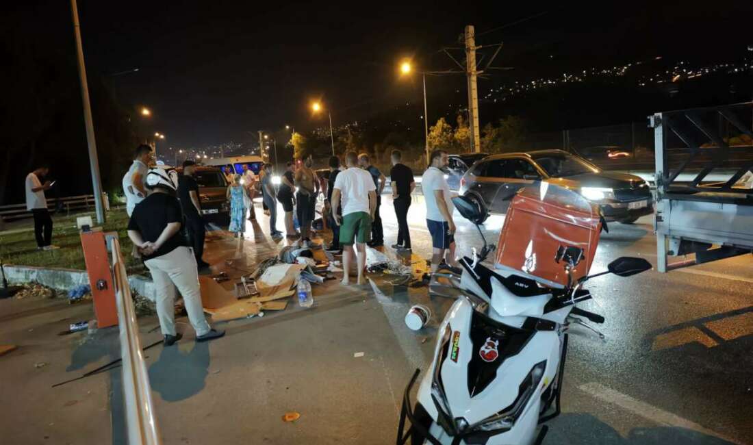 Bursa'da kontrolden çıkan otomobil,