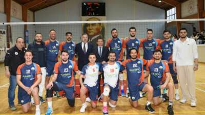 Osmangazi Belediyespor Voleybol Takımı 1. Lige yükseldi