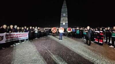 26 yıldır dinmeyen acı: Saat 03.02’de hayat durdu