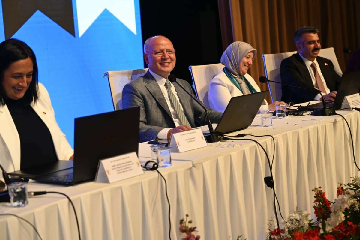 Başkan Gürkan: “AK Parti’ye katın her bir yeni üye, Türkiye Yüzyılına katılmış nefes ve heyecandır”