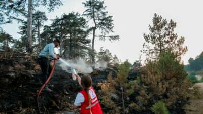 Kızılay gönüllülerinden orman yangınlarıyla mücadeleye destek