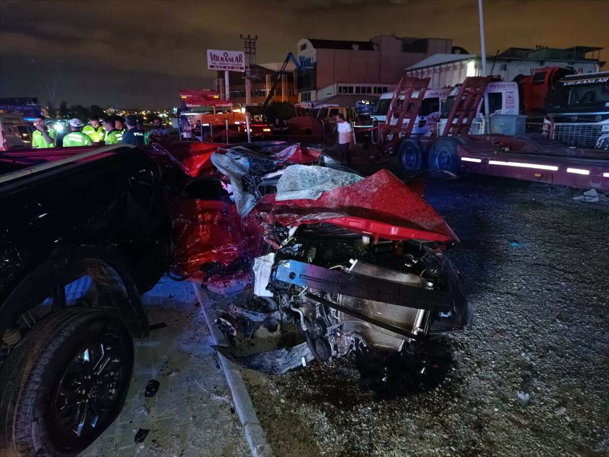 Bursa’da feci kaza : 2 kız kardeş hayatını kaybetti