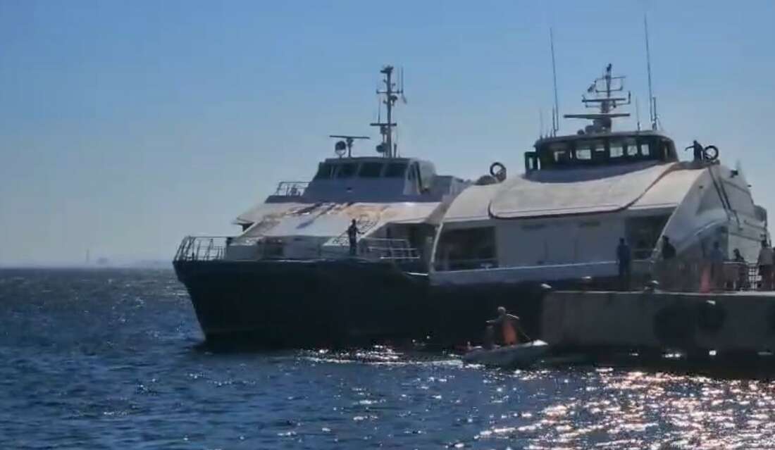 Deniz otobüsü Avşa Adası açıklarında kayalıklara çarptı: Yolcular tahliye edildi Balıkesir'in Avşa Adası açıklarında