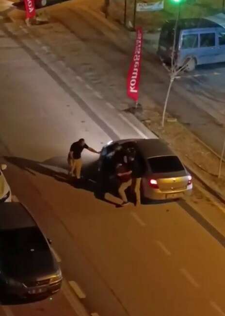 Bursa’da trafikte tartışan bir