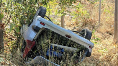 Bursa'nın Mudanya ilçesinde uçuruma yuvarlanan