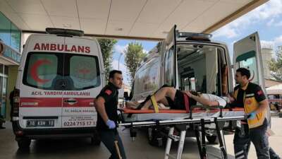 Bursa'nın İnegöl ilçesinde inşaatta üzerine