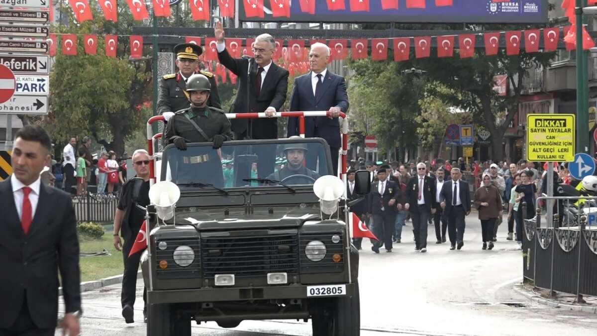 Bursa’da 30 Ağustos Zafer Bayramı, coşkuyla kutlandı