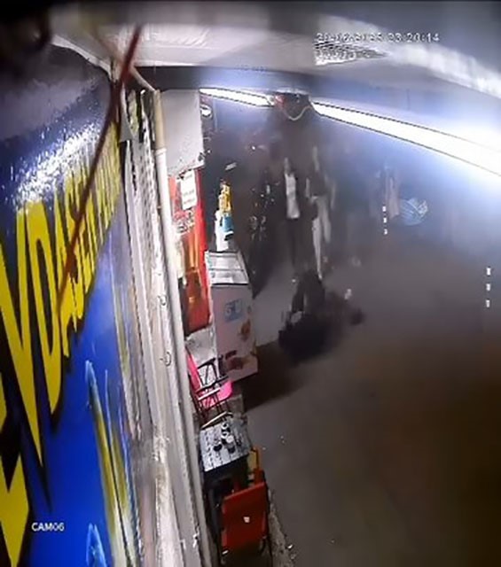 Bursa'da vatandaşların kavgası, sokağa