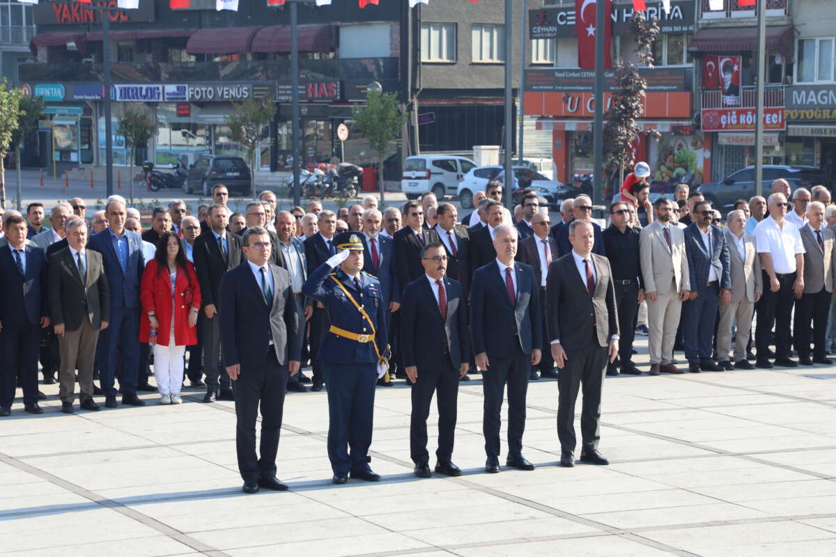 İnegöl’de Zafer Bayramı coşkusu