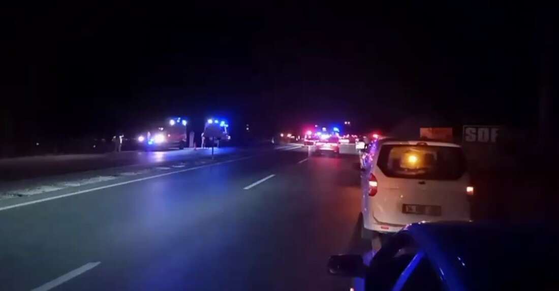 Bandırma’da feci trafik kazası: 1 ölü, 4 yaralı Balıkesir’in Bandırma ilçesi, Erdek