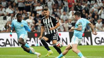 Beşiktaş, St. Patrick’s’i mağlup ederek play-off’a yükseldi