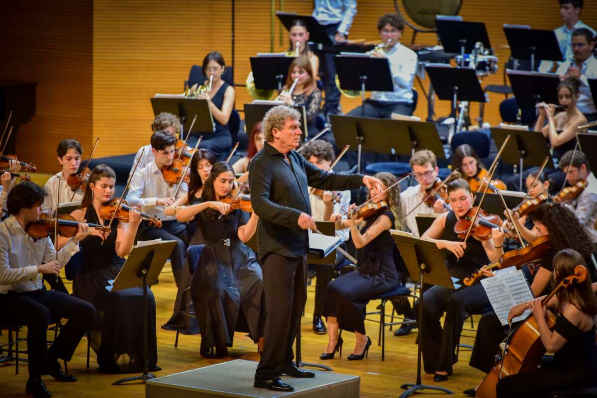 Bursa’da Zafer Bayramı ruhu müzikle yankılandı