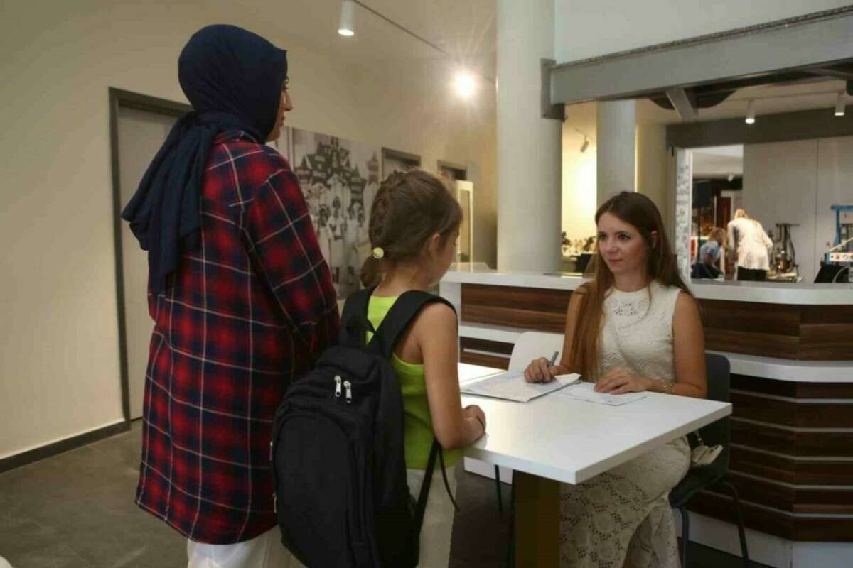 Bursa’da öğrencilere kırtasiye desteği