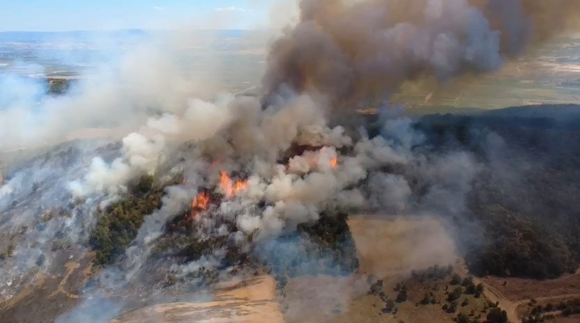 Bursa’da orman yangını havadan görüntülendi Bursa'nın Yenişehir ilçesi Fethiye