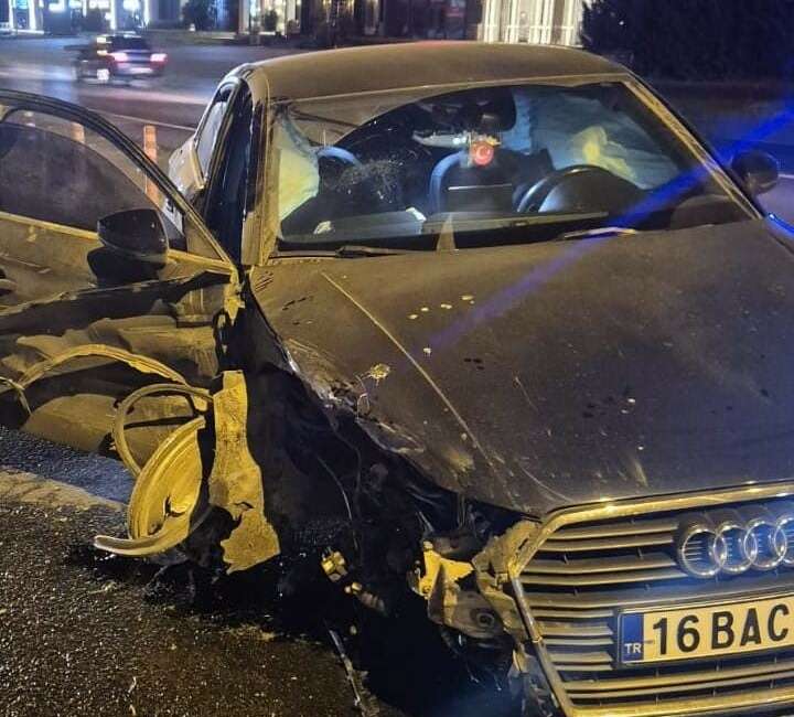 Bursa’da otomobil motosiklete çarptı: 2 yaralı Bursa'nın İnegöl ilçesinde meydana