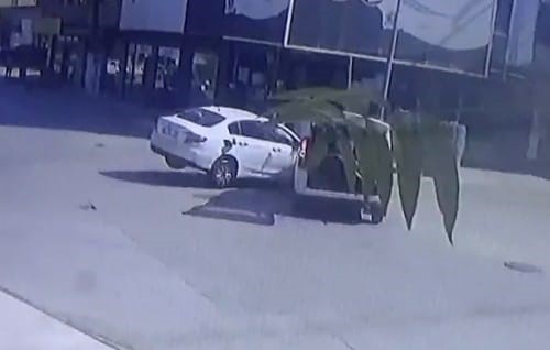 Bursa’da trafik kazası: 1 yaralı Bursa'nın İnegöl ilçesinde otomobil