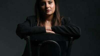 Bursalı genç oyuncu Nilüfer Bayraktutan,