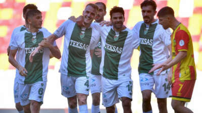Bursaspor, lige tarihi skorla merhaba dedi: 8-0
