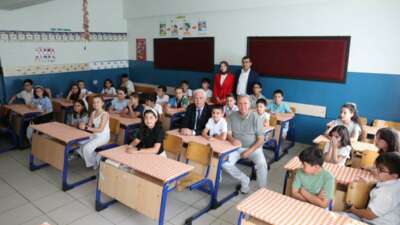 Bursa Büyükşehir’den öğrencilere eğitim desteği