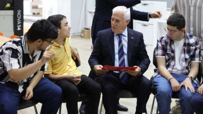 Bursa Büyükşehir’den öğrencilere eğitim desteği