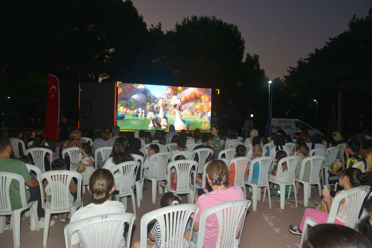 Büyükşehir’den ‘Birlikte daha güçlüyüz’ çizgi film gecesi”