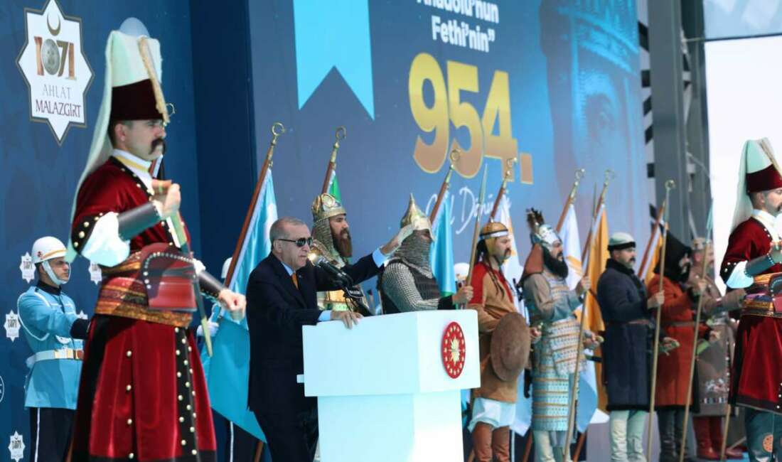 Cumhurbaşkanı Recep Tayyip Erdoğan, yönünü