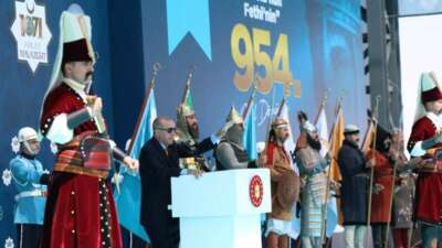 Cumhurbaşkanı Erdoğan: “Yönünü Ankara’ya ve Şam’a dönenler kazanacak”