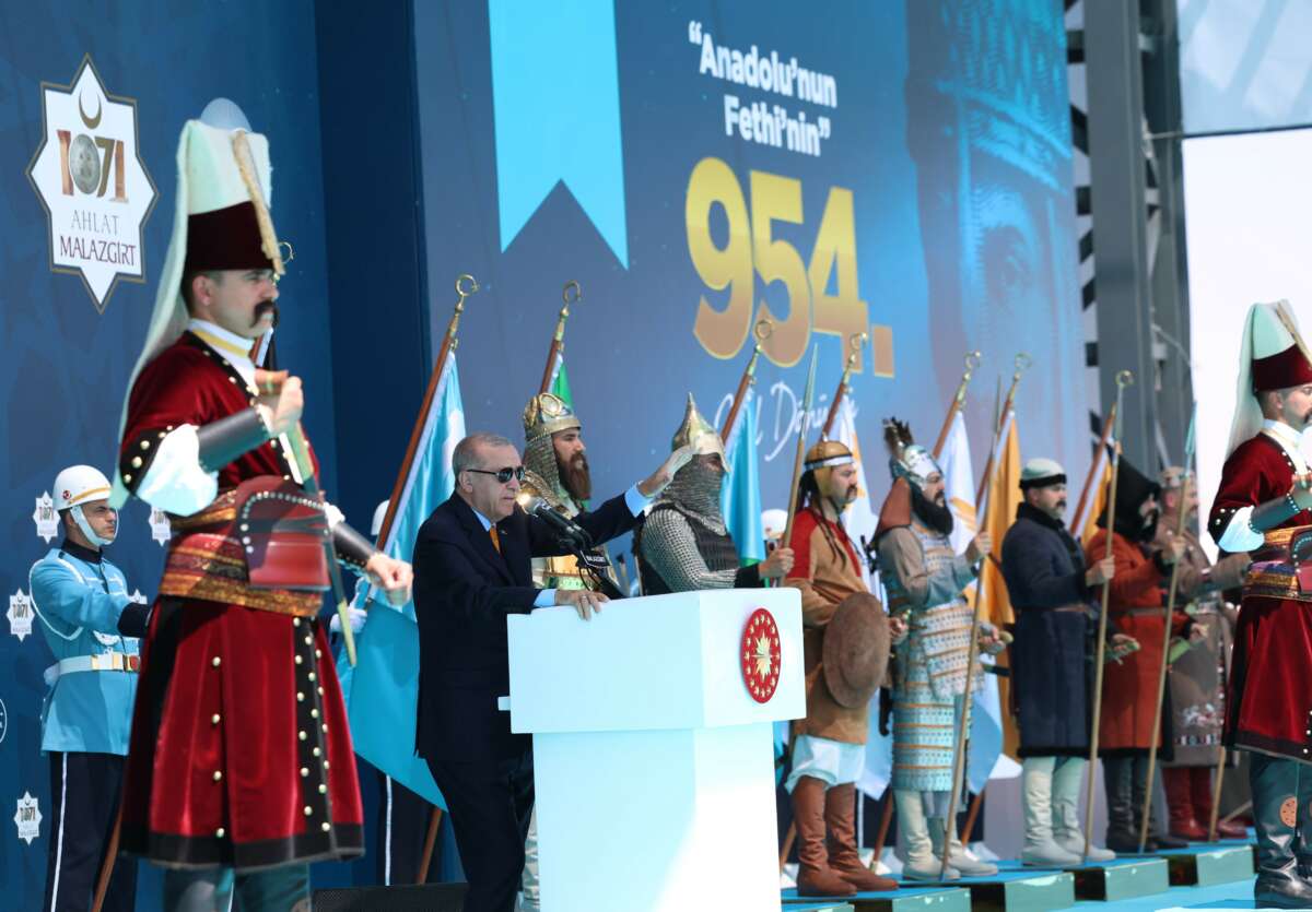 Cumhurbaşkanı Erdoğan: “Yönünü Ankara’ya ve Şam’a dönenler kazanacak”