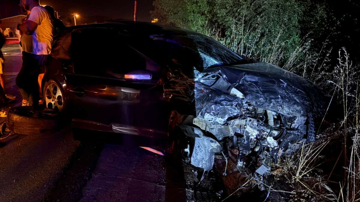 D-100’de iki otomobil kafa kafaya çarpıştı: 1’i ağır 8 yaralı