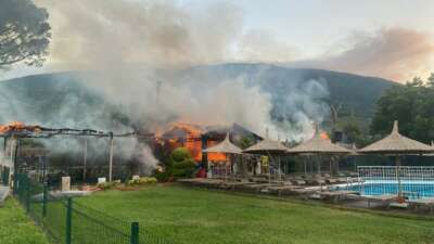 Erdek’te otelde yangın