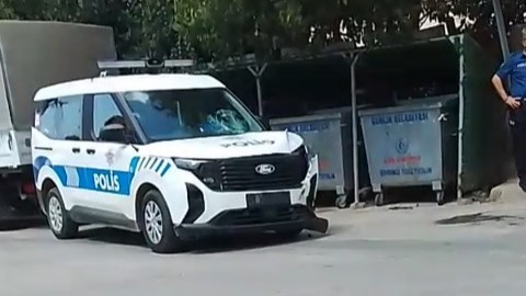 Gemlik’te kovalamacada polis aracına çarptı Bursa'nın Gemlik ilçesinde yaşanan