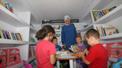 Osmangazi’de Gezici Kütüphane 1 yıldır yollarda