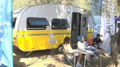 İki ünlü ismin karavan rekabeti