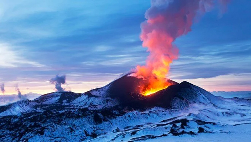Rusya’nın Kamçatka Yarımadası, hem