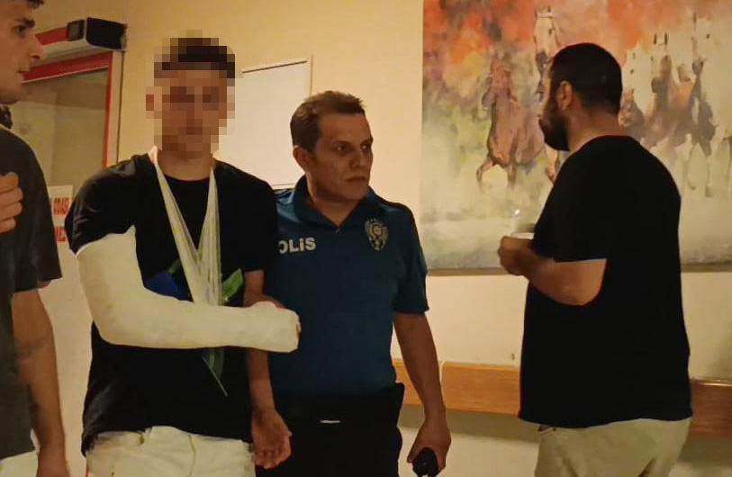 Kız arkadaşına laf atan kişi tarafından bıçaklandı