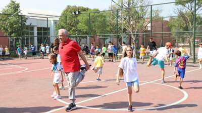 Nilüfer’de çocuklara spor sevgisi aşılanıyor