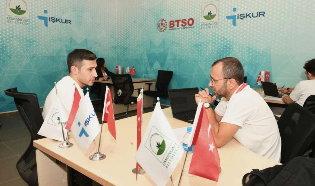 Osmangazi’de istihdam buluşması doldu taştı Osmangazi Belediyesi’nin her ay