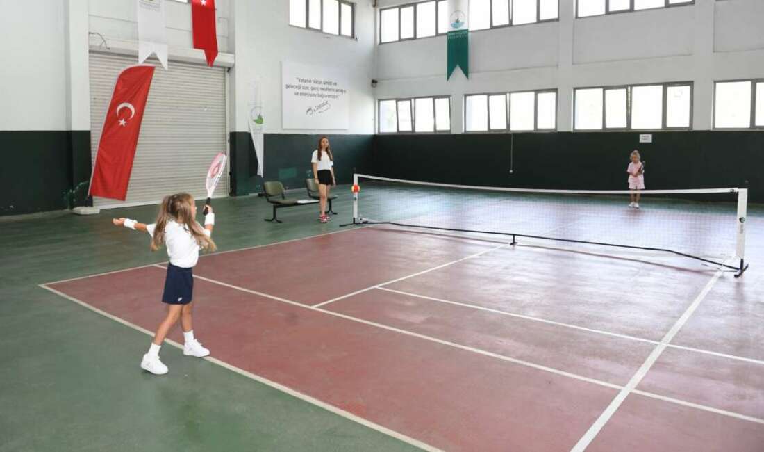 Osmangazi’de minik raketlerin turnuva heyecanı Osmangazi Belediyesi, Gençlik Hizmetleri