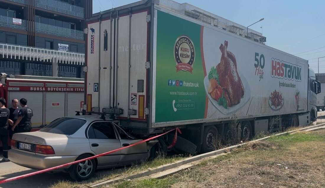 Bursa'da seyir halindeki otomobilin
