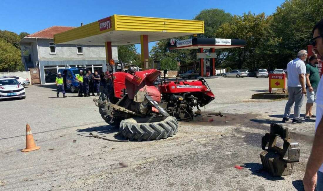 Sakarya’da can pazarı: 4 yaralı Sakarya’nın Kocaali ilçesinde otomobil