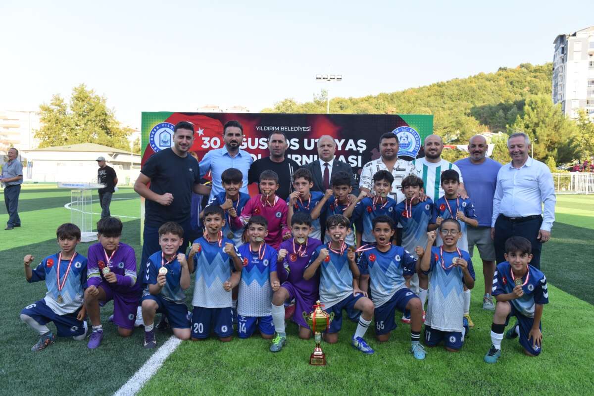 Yıldırım’da ‘Zafer’ gururu sahaya yansıdı