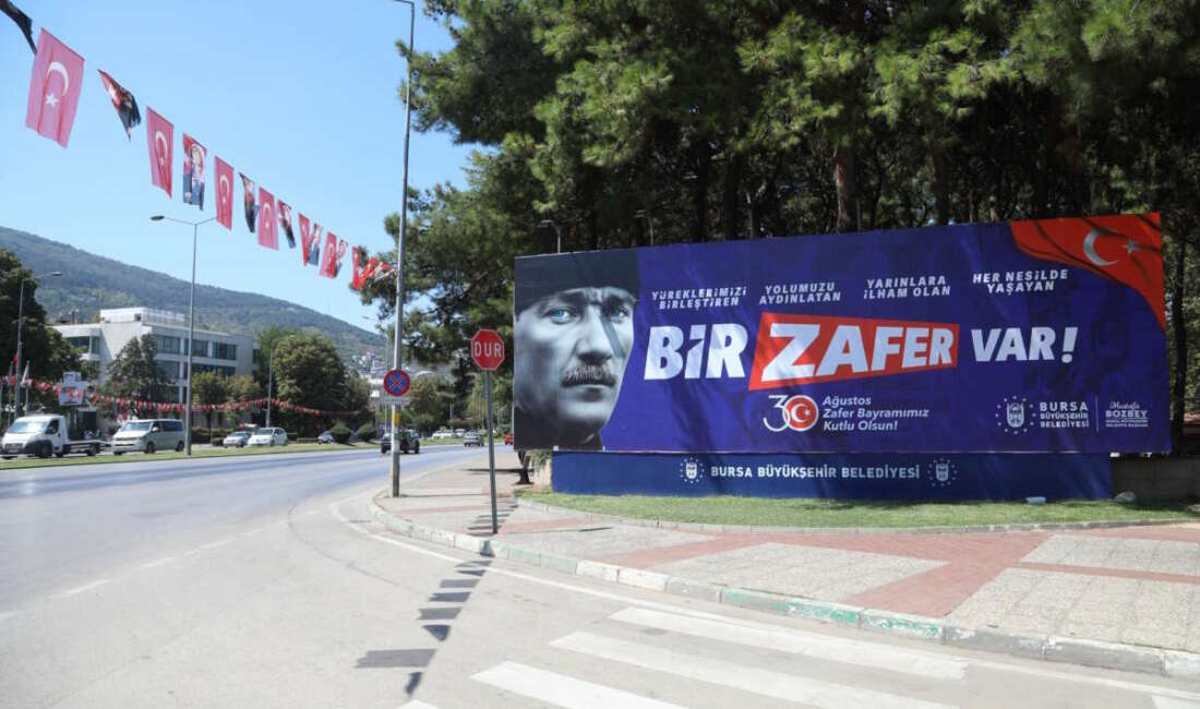 Zafer Bayramı coşkusu Bursa’nın her köşesinde! Bursa Büyükşehir Belediyesi, 30