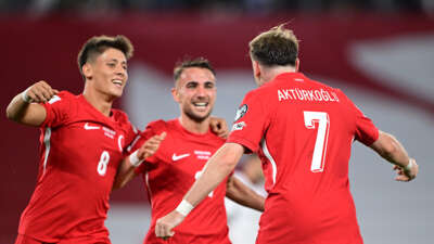 A Milli Takım Gürcistan’ı 3-2 mağlup etti: Kırmızı kart, 3 gol ve 3 puan!