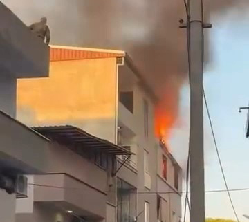 Bursa’da yangın paniği: Anneanne torununu alevlerden böyle kurtardı Bursa’nın Yıldırım ilçesinde bir